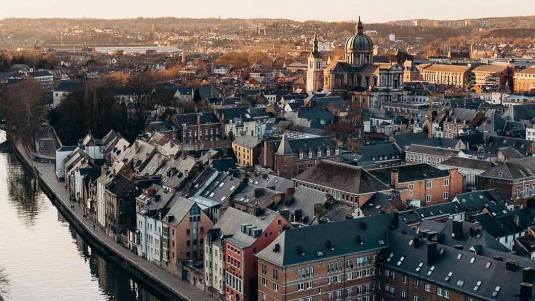 Au Fond Du Jardin Hotel Profondeville Eksteriør billede