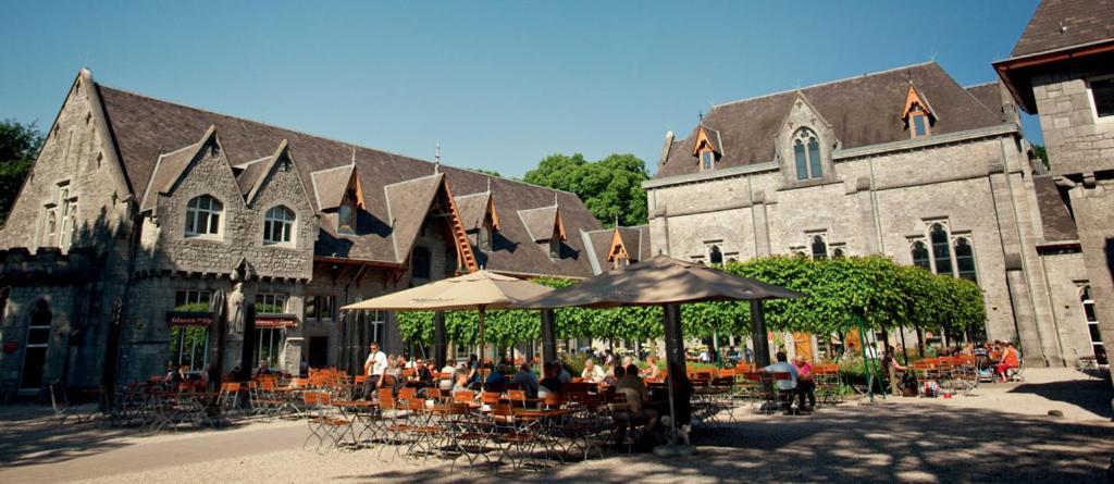 Au Fond Du Jardin Hotel Profondeville Eksteriør billede